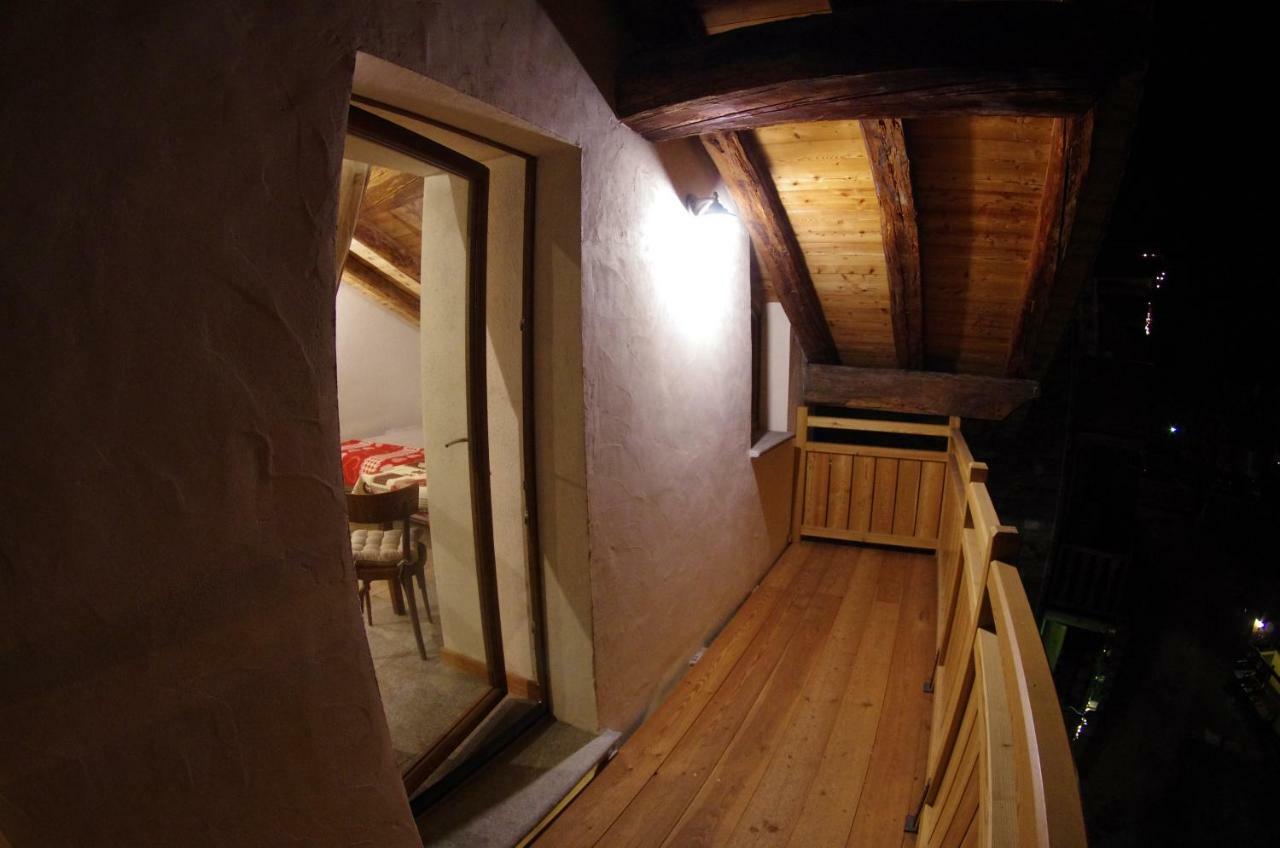 La Maison Du Pont Mont Blanc 2 ลาซัลเล ภายนอก รูปภาพ